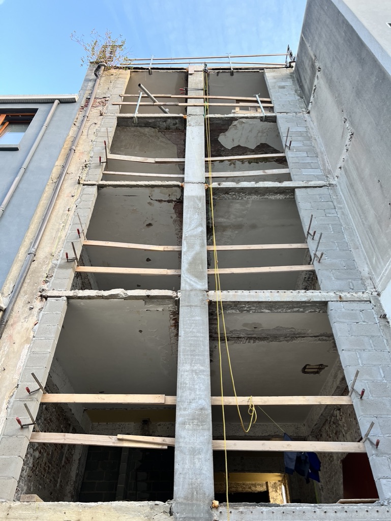 GROS OEUVRE - coulage de poteaux béton